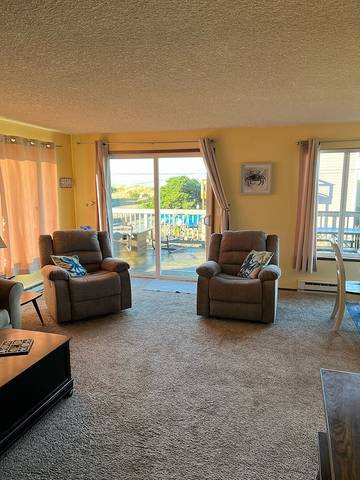 Vacation Home for 10 Guests in Rockaway Beach, Oregon Coast, Picture 2