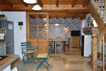 Gîte pour 5 personnes, avec balcon dans Tenay