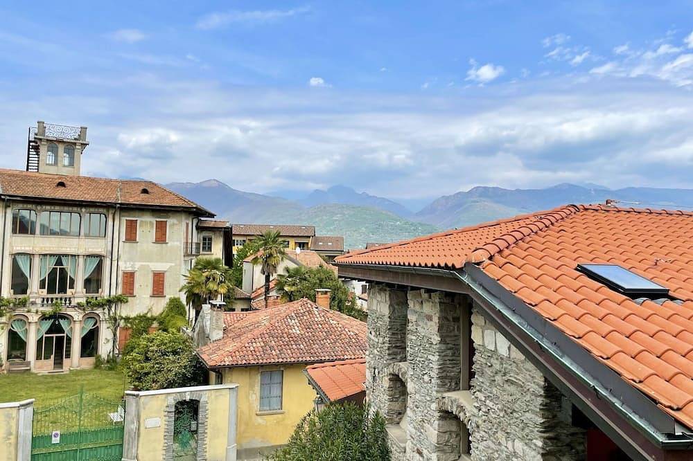 Splendida villa indipendente per 5 persone con Wifi, Tv, balcone e parcheggio in Baveno, Comune di Baveno