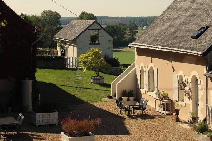 Location de vacances pour 2 personnes, avec Jardin à Fontaine-Guérin