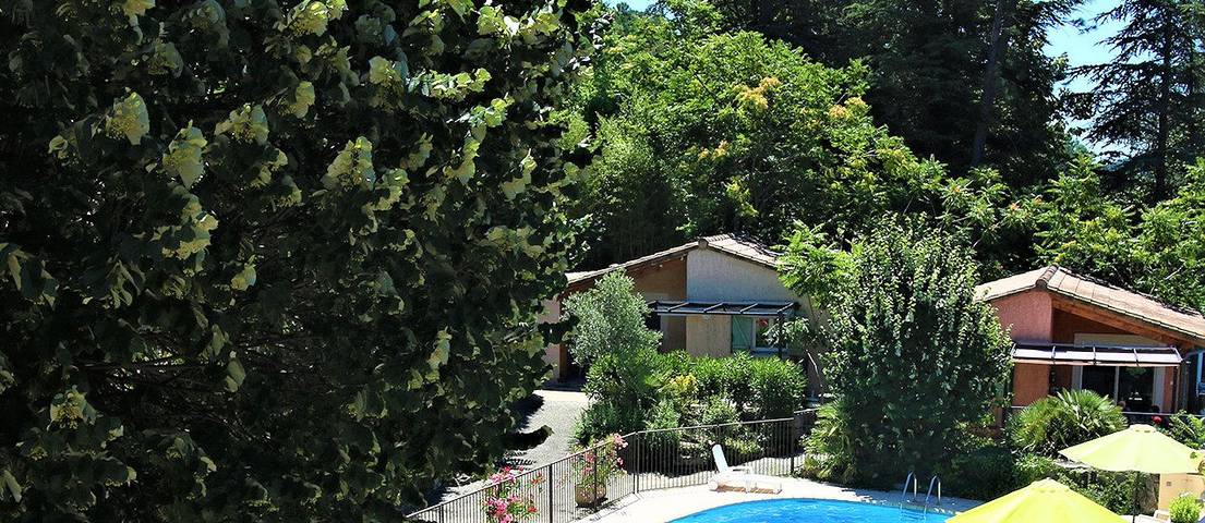 Gîte pour 4 personnes, avec piscine, animaux acceptés