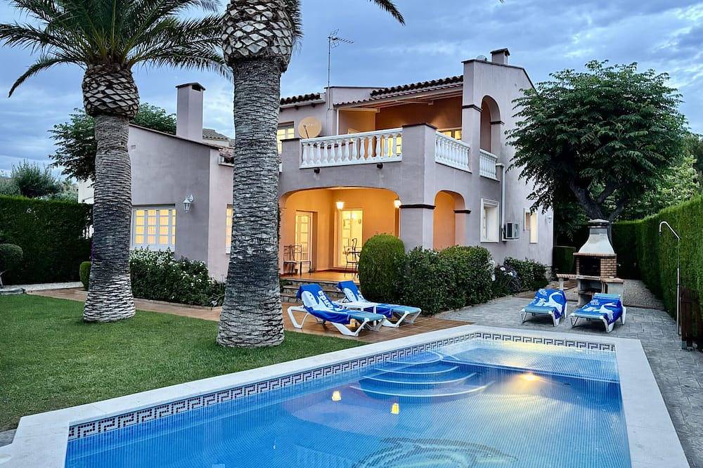 Napoleon Villa piscina privada, BBQ, Wifi gratis in Miami Platja, Mont-roig del Camp
