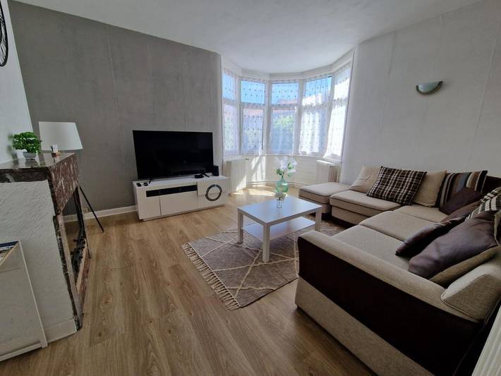 Appartement entier, Spacieux duplex familial proche Dunkerque et plage in Coudekerque-Branche, Côte des dunes de Flandres