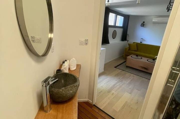 Gîte pour 2 personnes, avec jacuzzi et jardin à Saint-Martin-de-Londres - 4