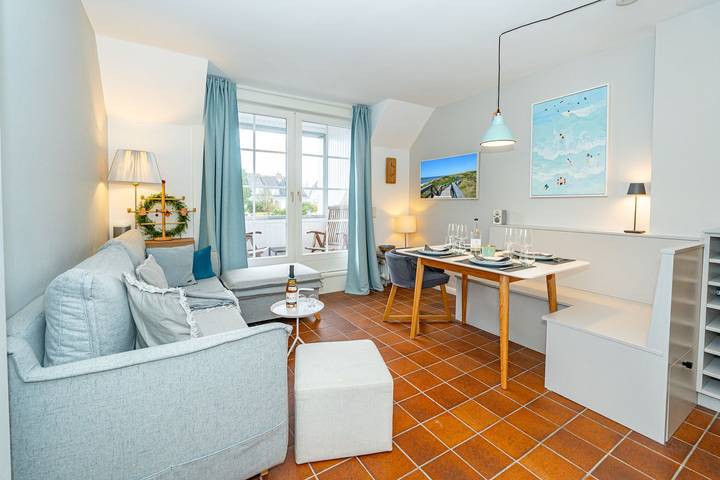 Ganze Wohnung, Komfortable Ferienwohnung Syltweh mit Südbalkon in Munkmarsch in Munkmarsch, Sylt (Gemeinde)