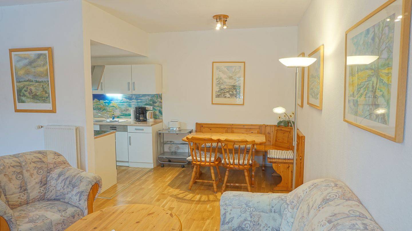 Ganze Wohnung, Künstlergarten Wohnung 2: Komfortable Ferienunterkunft mit Terrasse und Garten in Garding für 4 in Garding, Eiderstedt