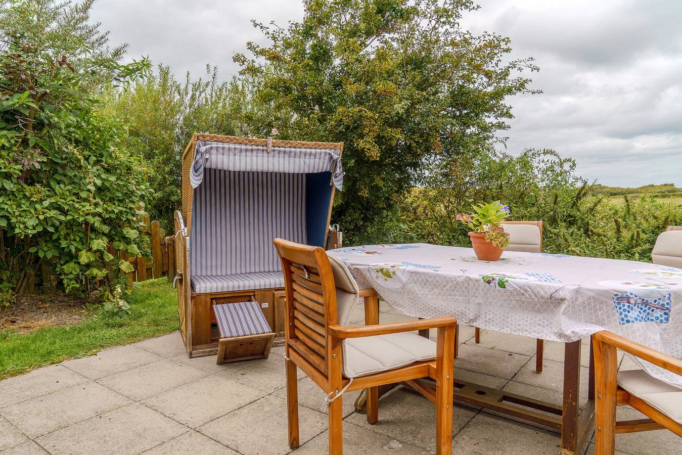 Ganze Wohnung, Ferienwohnung 'Nis Randers' mit privater Terrasse, privatem Garten und Wi-Fi in Pellworm, Nordfriesland