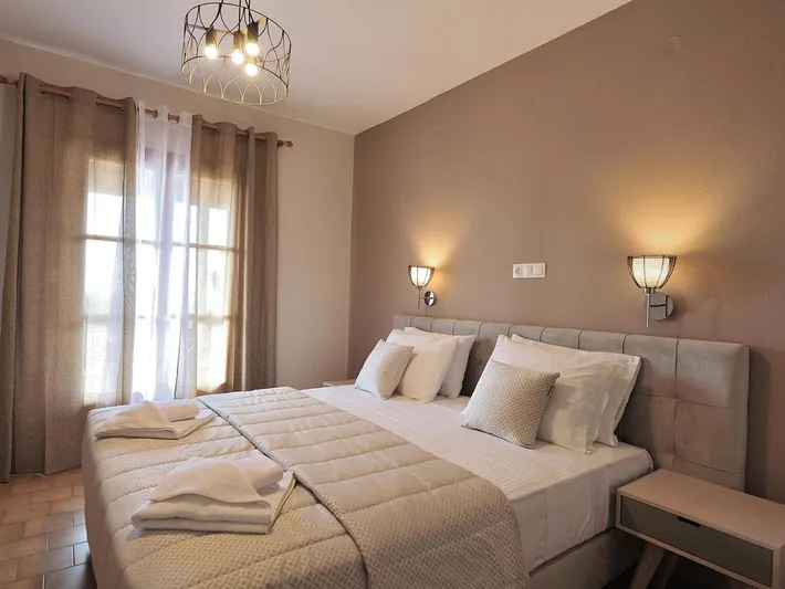 Hotel for 2 people, with view and garden as well as pool - 1