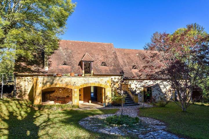 Location de vacances pour 6 personnes, avec piscine et jardin à Saint-Laurent-la-Vallée