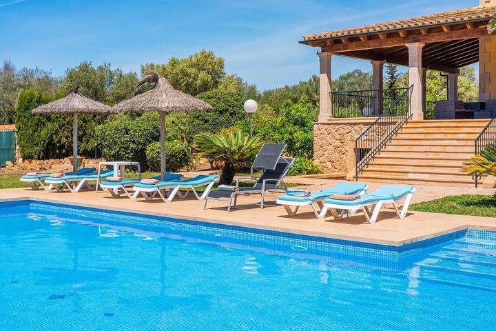 Casa de Férias 'Can Bou' com Vista Mar, Wi-Fi e Ar Condicionado in Ses Salines, Costa de Maiorca
