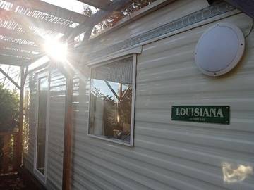 Camping pour 4 Personnes dans Saint-Médard-la-Rochette, Région d'Aubussargues, Photo 1