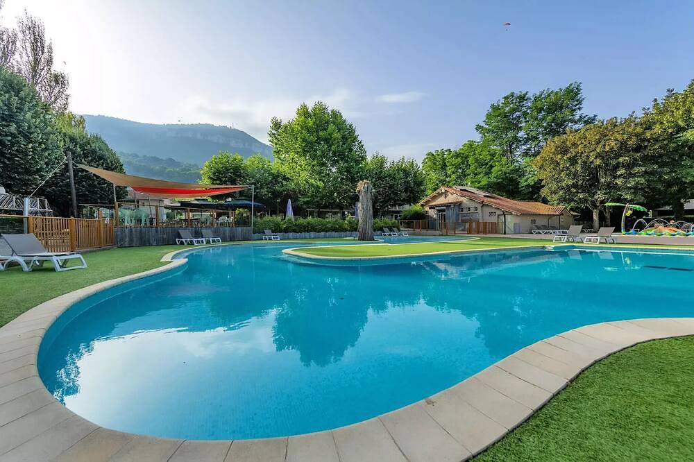 Mobil-home | Comfort | 2 Bedrooms | 4/6 persons | Raised terrace in Millau, Parc naturel régional des Grands Causses