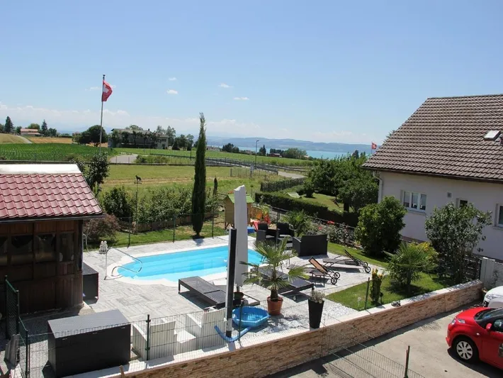 Apartamento de vacaciones para 4 personas, con piscina además de jacuzzi y balcón - 1