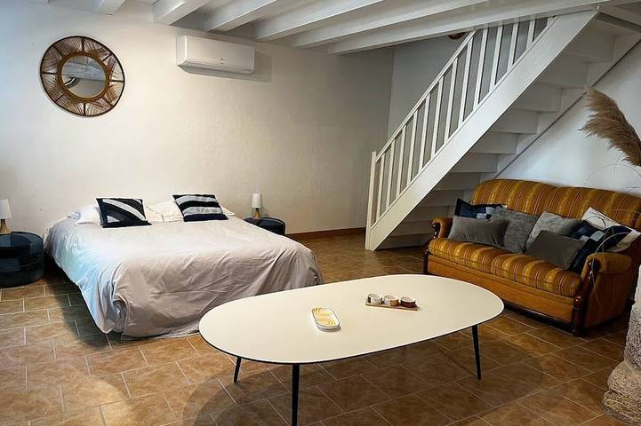 Location de vacances pour 7 personnes, avec jardin à Port-d'Envaux - 2