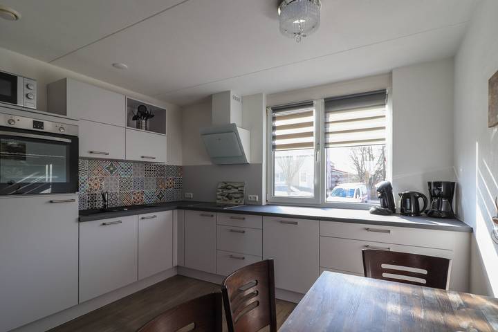 Beach Resort Makkum — Schakel Deluxe met Sauna - 6 personen in Makkum, Lake Ijssel
