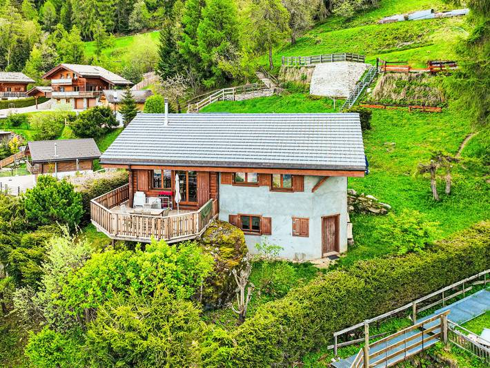 Bauernhof für 6 Personen, mit Balkon und Terrasse sowie Garten und Ausblick im Wallis