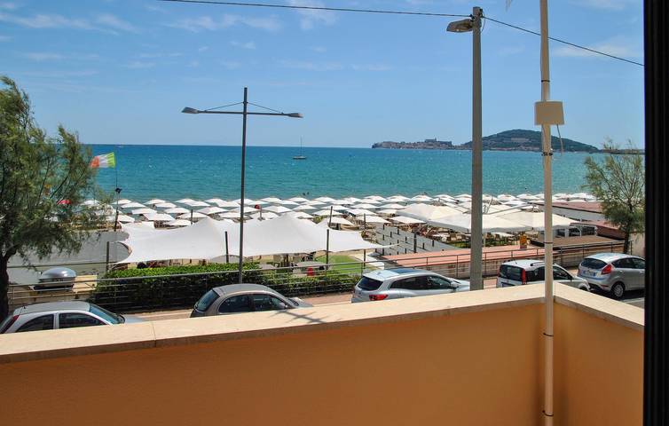 Location de vacances pour 6 personnes, avec Terrasse et Jardin à Formia