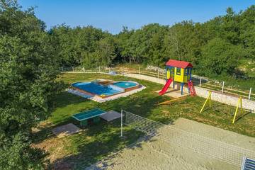 Village Vacances pour 6 Personnes dans Istrie centrale, Istrie, Photo 4