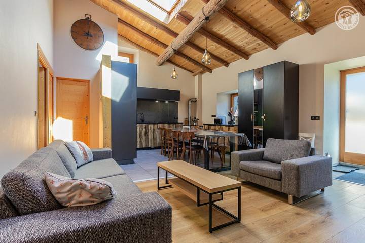 Gîte pour 10 personnes, avec terrasse à Saint-André (Savoie) - 4