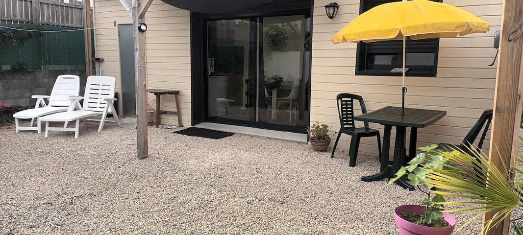 Gîte pour 2 personnes, avec jardin à Le Tronchet - 2