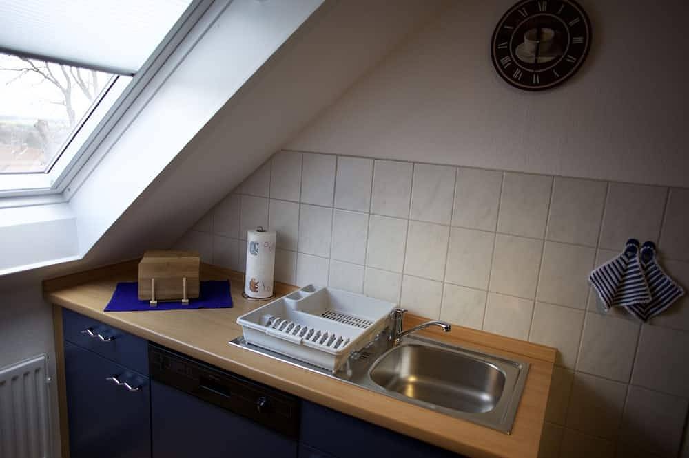 Ganze Wohnung, Ruhige , sonnige 4 Sterne Ferienwohnung für 2 - 4 Personen i.d.lüneburger Heide in Amelinghausen, Nordheide