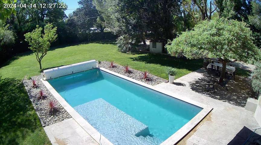 Chalet para 8 personas, con jardín además de terraza y piscina - 1