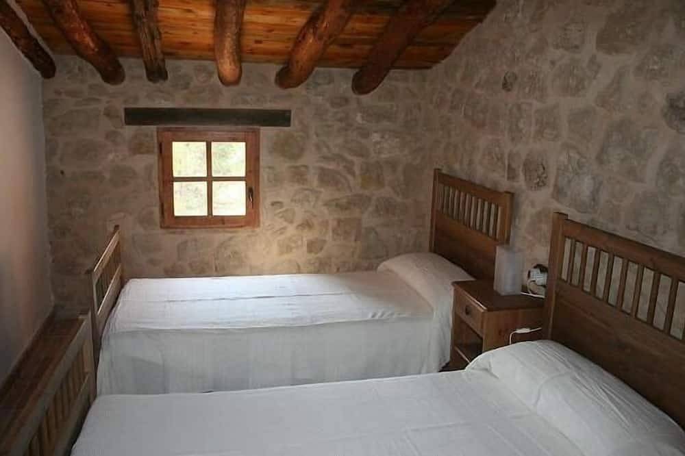 Self catering Mas de l'Acordió for 4 people in Valderrobres, Teruel Region