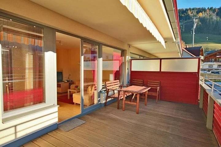 Ferielejlighed for 4 personer, med udsigt og terrasse, børnevenlig i Schladming