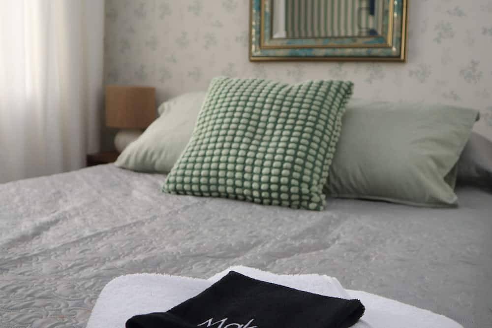 La Hacienda Golf - Alcaidesa. 4 story House, 350m from the Sea, in Playa de La Alcaidesa, San Roque