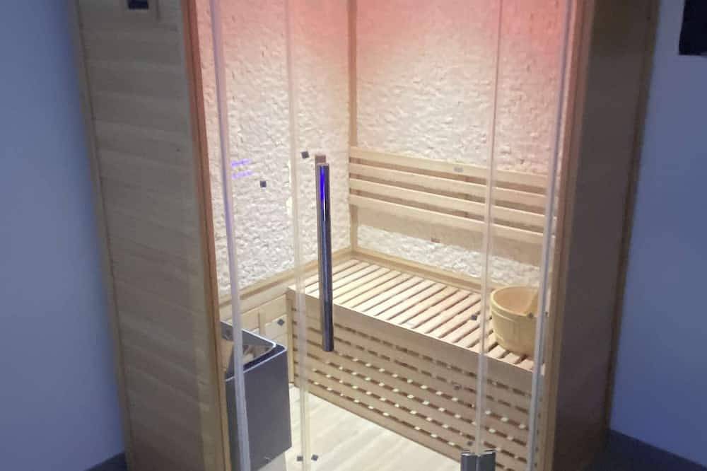 Ganze Wohnung, Cocooning Time: Jacuzzi and Sauna in Épinay-sur-Seine, Seine-Saint-Denis