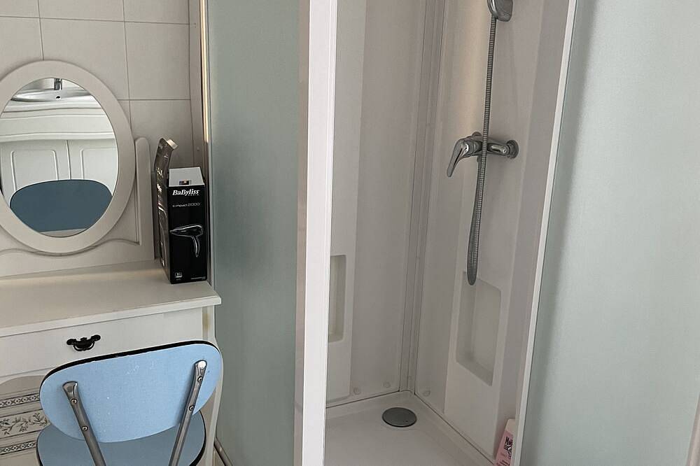 Grande chambre vue mer et plage, petit déjeuner offert in Royan, Côte de Beauté