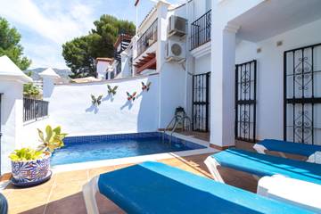 Villa voor 8 Personen in Nerja, Costa del Sol, Afbeelding 4