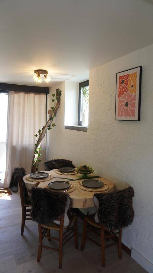 Gîte pour 4 personnes, avec terrasse et jardin, animaux acceptés dans Ny - 2