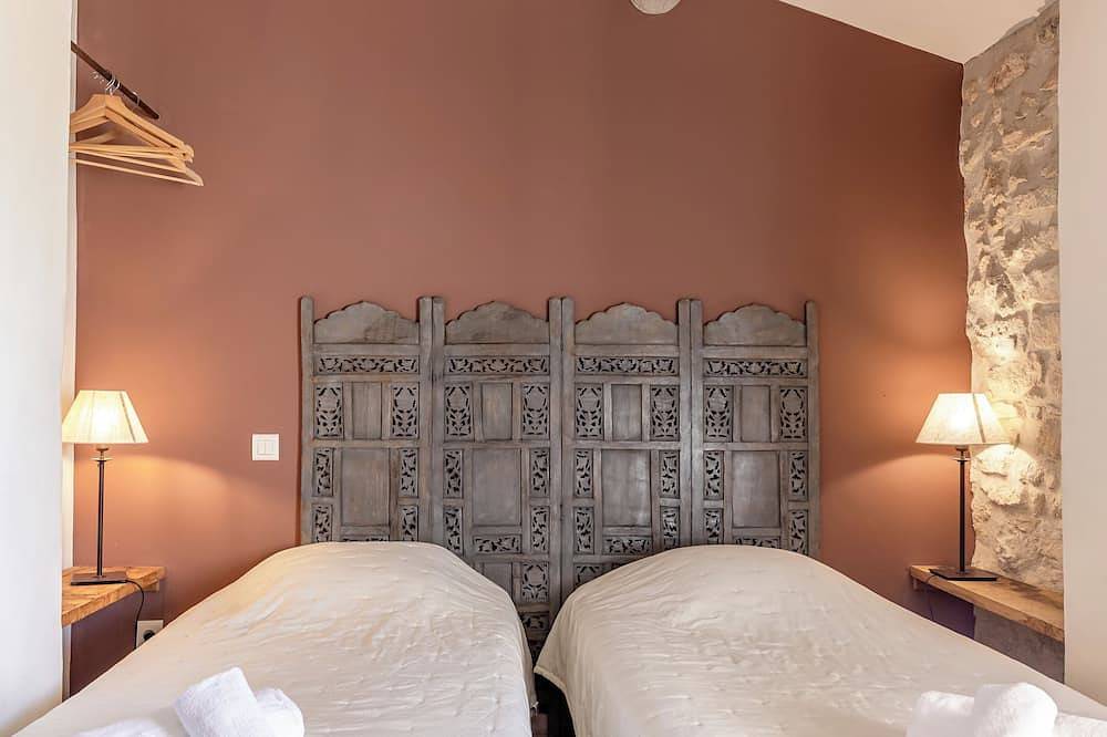 Entire apartment, Le Major in Bonnieux, Parc naturel régional du Luberon