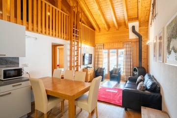 Maison de campagne pour 7 personnes, avec terrasse dans Les Collons