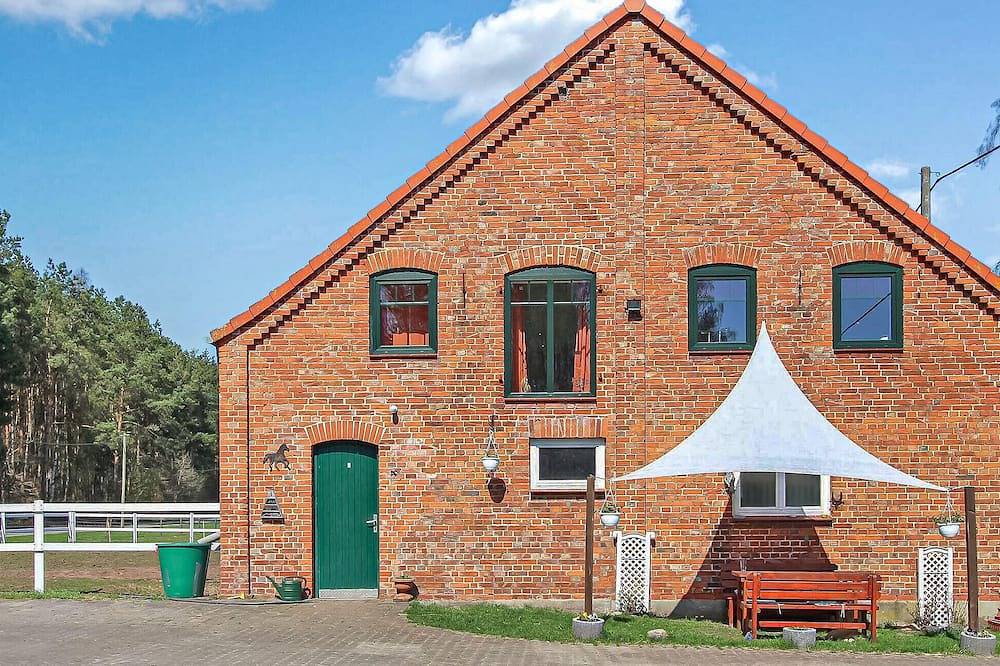 Ganze Wohnung, Schöne 1-Zimmer-Wohnung in Dobbin in Dobbertin, Ludwigslust-Parchim