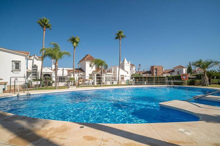 Holiday home for 8 people, with balcony and pool - 1