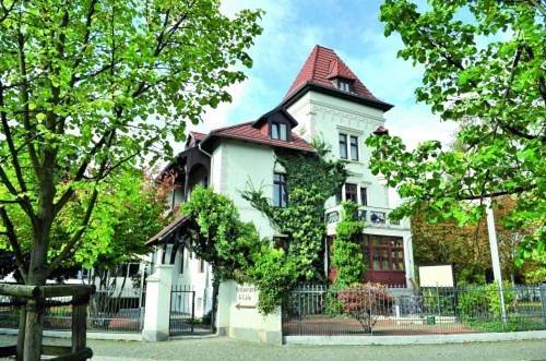 Hotel für 3 Personen, mit Terrasse und Garten sowie Sauna und Ausblick in Schönebeck (Elbe)