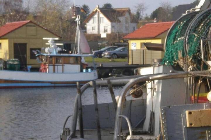 Ferienhaus für 4 Personen, mit Garten und Terrasse in Freest