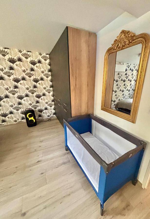 Gîte pour 4 personnes, avec terrasse à Chelles - 2