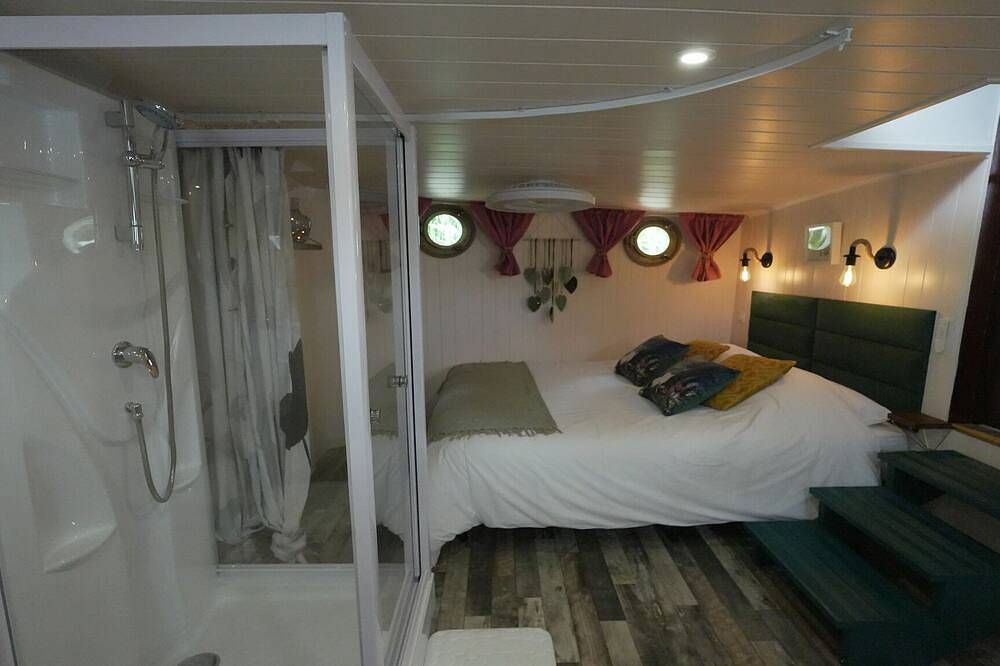 Peniche Spa Le Makara Cottage 2 Bedrooms in Avignon, Vaucluse