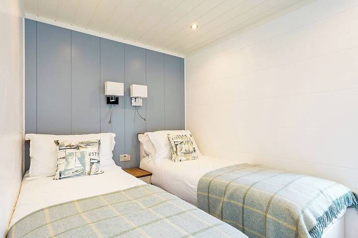4 Schlafzimmer Unterkunft in Wootton Bridge, Nr Cowes in Wootton Bridge, Isle of Wight