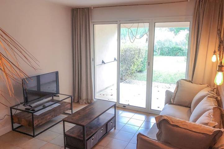 Entire apartment, Relaxation on the Pont-Royal golf course in Mallemort, Arles region