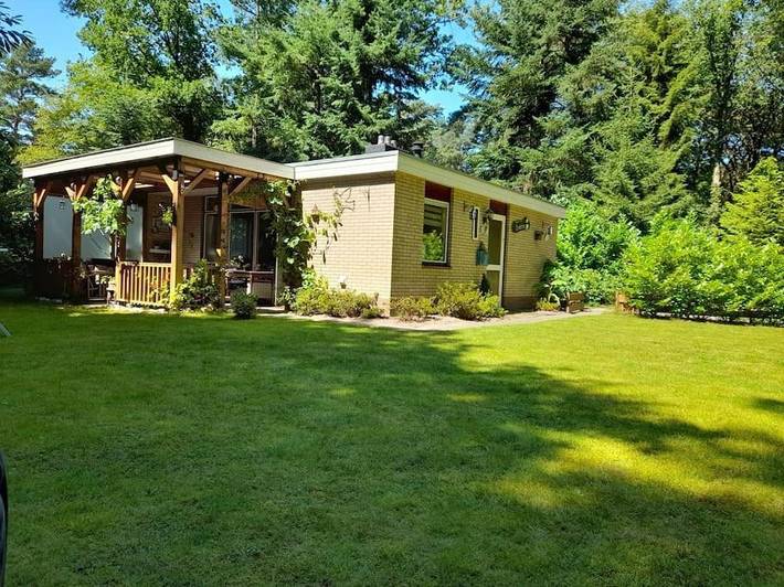 Location de vacances pour 4 personnes, avec Terrasse et Jardin dans Arriën