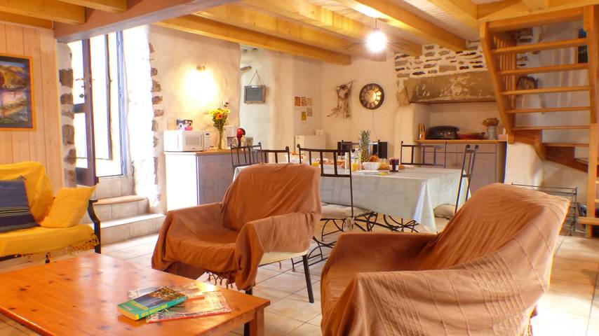 Location de vacances pour 8 personnes, avec jardin dans Plage Du Petit Rohu Saint Pierre Quiberon - 2