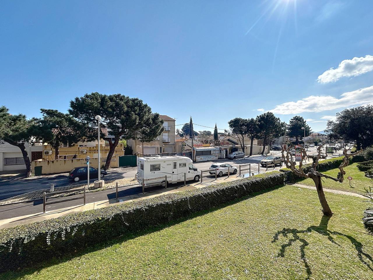 Apartamento entero, Estudio cómodo con aire acondicionado y aparcamiento cerca de la playa in La Côte Vermeille, Argelès-sur-Mer