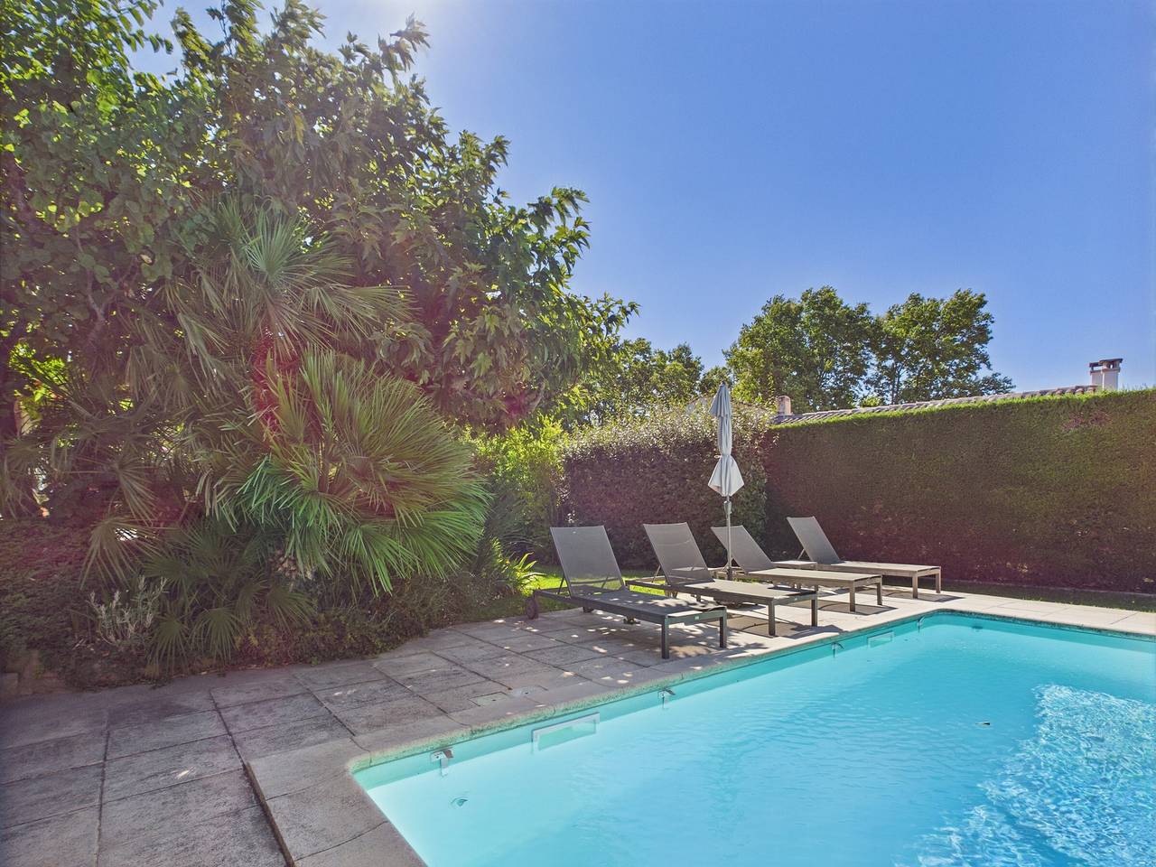 ¡Encantadora casa en Paradou con piscina, aire acondicionado y jardín cerca del pueblo! in Paradou, Region de Arles