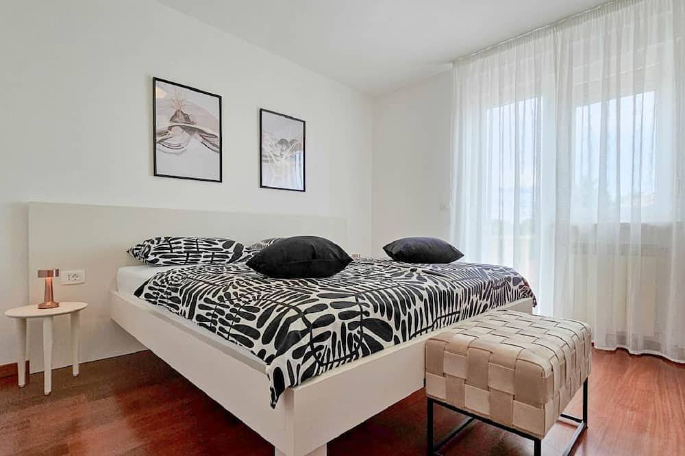 Strandnahe Villa mit Privatpool, genialer Outdoor-Kueche, Waschmaschine - hundefreundlich in Zambratija, Umag und Umgebung