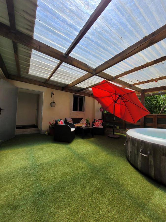 Gîte pour 2 personnes, avec terrasse et jacuzzi, animaux acceptés à Onet-le-Château - 4