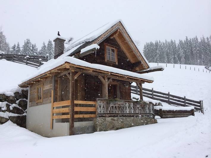 Chalet für 2 Personen, mit Terrasse und Ausblick in Haus - 2